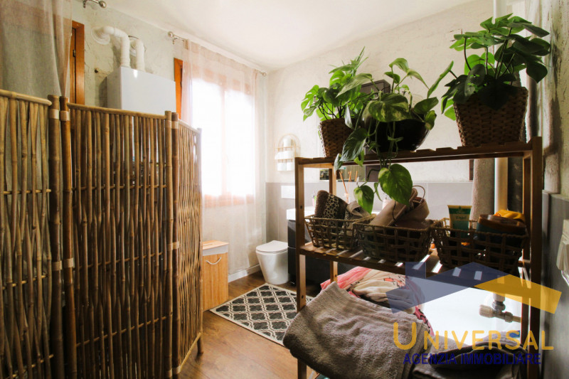 VILLA DEL CONTE - In zona tranquilla, lontana da traffico e da rumori, ma al contempo che permett...