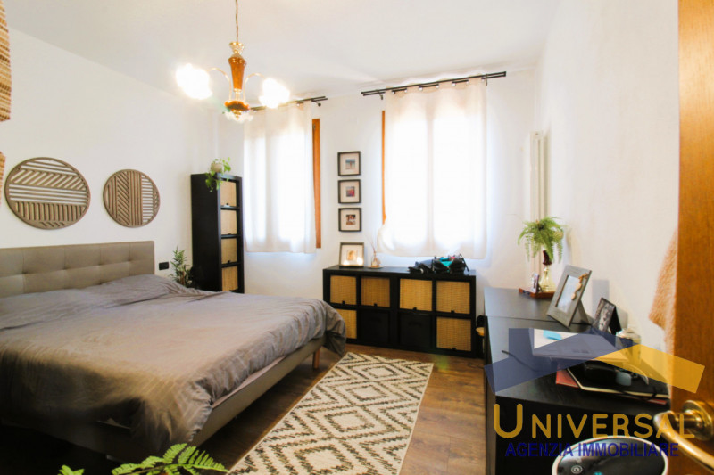 VILLA DEL CONTE - In zona tranquilla, lontana da traffico e da rumori, ma al contempo che permett...