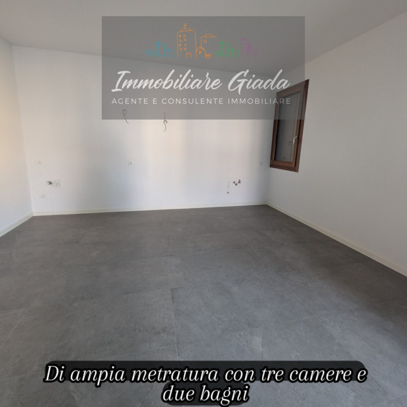 Vendesi splendido appartamento in classe energetica A3, completamente ristrutturato nel 2023.
L’i...