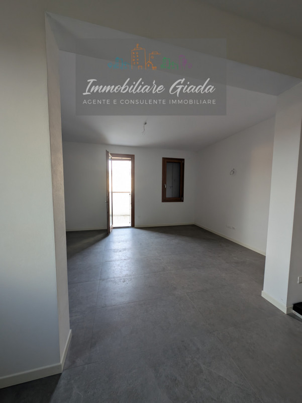 Vendesi splendido appartamento in classe energetica A3, completamente ristrutturato nel 2023.
L’i...