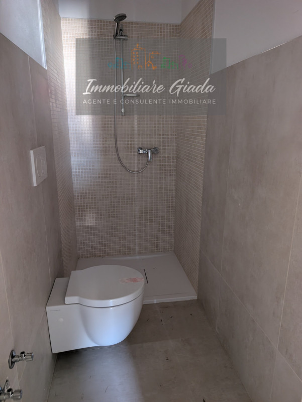 Vendesi splendido appartamento in classe energetica A3, completamente ristrutturato nel 2023.
L’i...