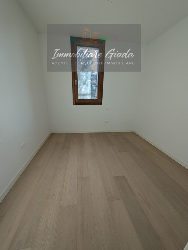 Vendesi splendido appartamento in classe energetica A3, completamente ristrutturato nel 2023.
L’i...