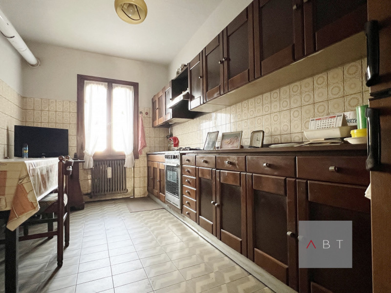 Situata nella frazione di Onara, casa singola composta di: ingresso, cucina, soggiorno, tre camer...