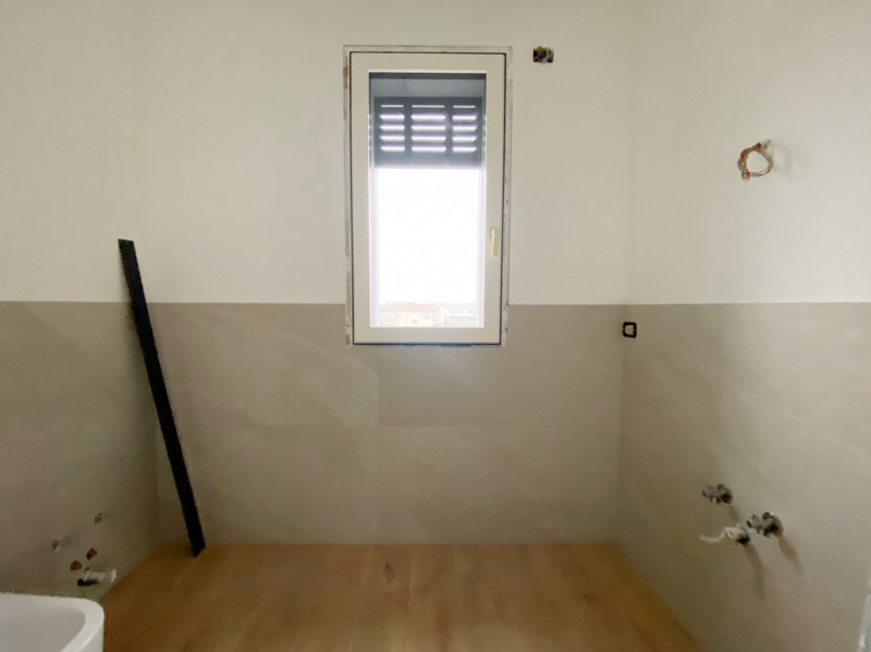 (Per INFO Mara 3481536890) A Ormelle, in zona comoda ai servizi, proponiamo questo ampio e lumino...