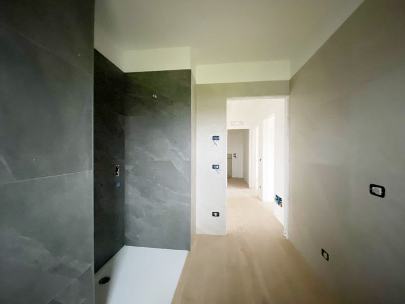 (Per INFO Mara 3481536890) A Ormelle, in zona comoda ai servizi, proponiamo questo ampio e lumino...