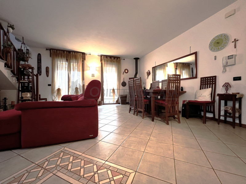 Rif. A379 - Situato al secondo piano di una palazzina completamente riqualificata nel 2023 grazie...