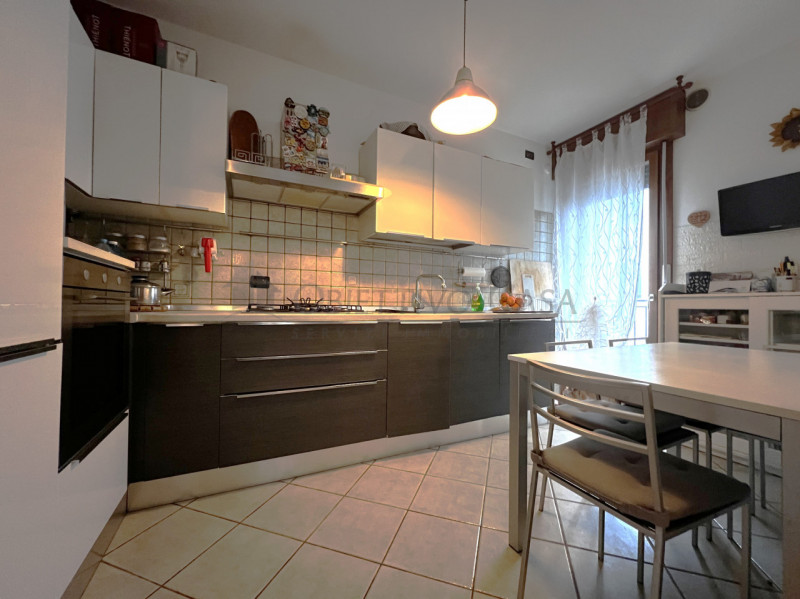 Rif. A379 - Situato al secondo piano di una palazzina completamente riqualificata nel 2023 grazie...