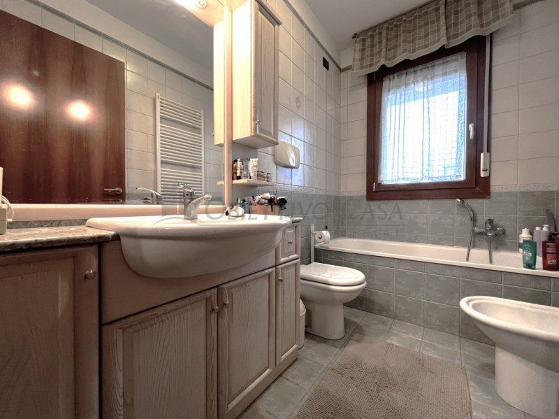 Rif. A379 - Situato al secondo piano di una palazzina completamente riqualificata nel 2023 grazie...