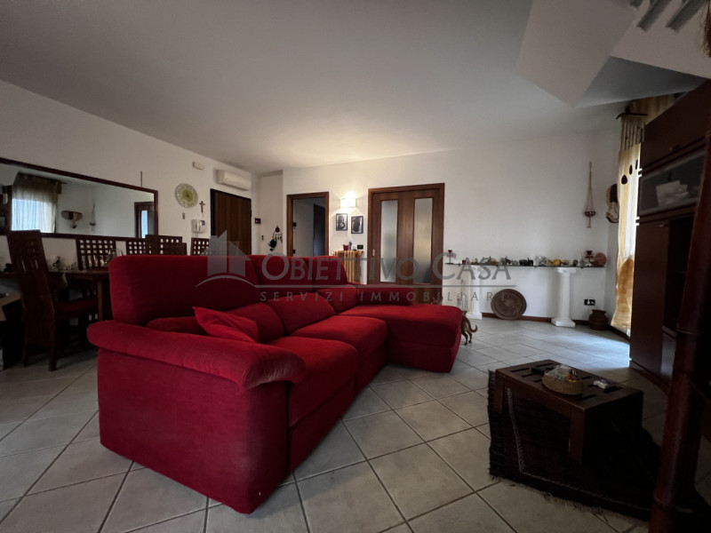 Rif. A395 - Situato al secondo piano di una palazzina completamente riqualificata nel 2023 grazie...