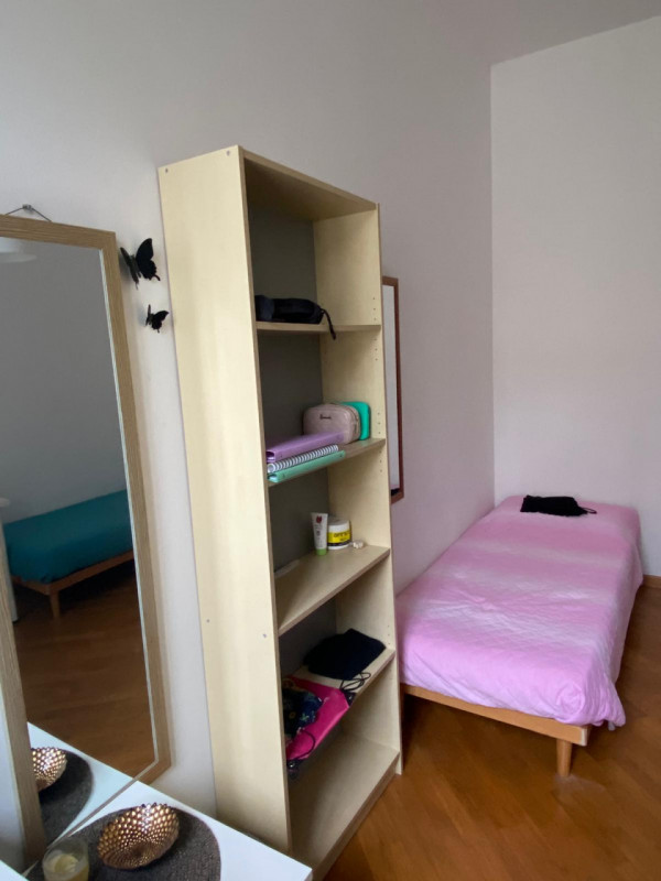 Piazze- Stefania Pilotto Immobiliare propone in affitto stanza con due posti letto in appartament...