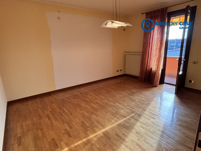 APPROVATO GRUPPO CASA PER CASA: VALUTATO, CONTROLLATO, GESTITO IN ESCLUSIVA!

ZONA
L'immobile si ...