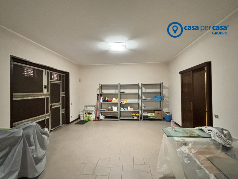 APPROVATO GRUPPO CASA PER CASA: VALUTATO, CONTROLLATO, GESTITO IN ESCLUSIVA!

ZONA
L'immobile si ...
