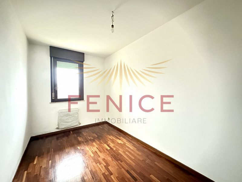 Nel cuore di Trevignano, in un contesto residenziale curato, tranquillo e ben abitato, Fenice Imm...