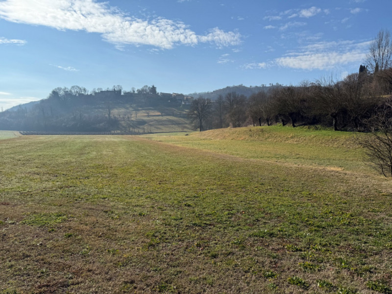 TERRENO AGRICOLO DI CIRCA MQ. 21.000 A SOVIZZO COLLE EX GAMBUGLIANO. EURO 100.000. CODICE 4595. P...