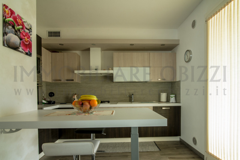 ALBIGNASEGO zona Ferri: vendesi appartamento al primo piano con ASCENSORE di recente costruzione ...