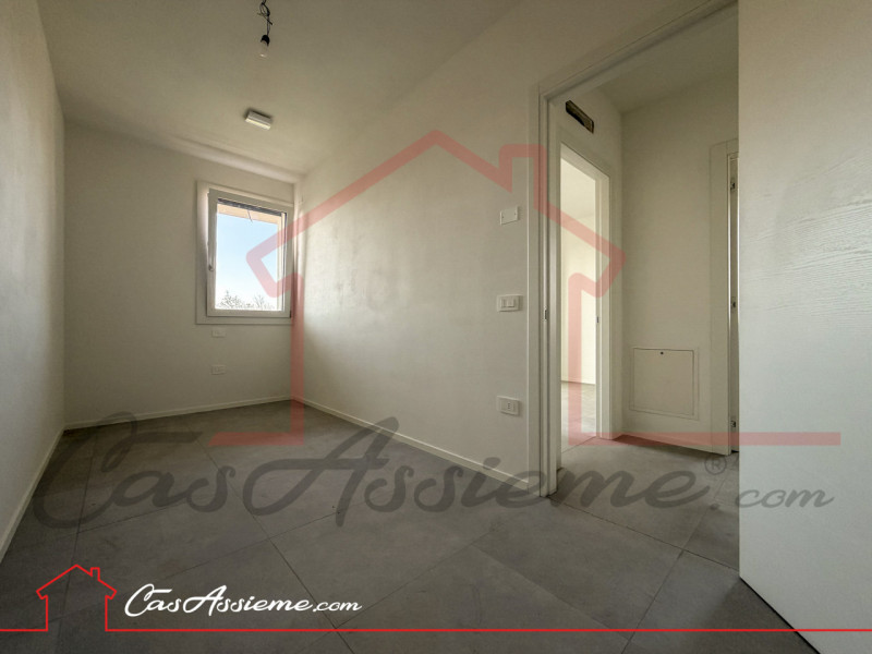 Rif. AI004
CHIAVI IN MANO - PROSSIMA COSTRUZIONE
Nel Comune di Rossano Veneto, a pochi passi dal ...