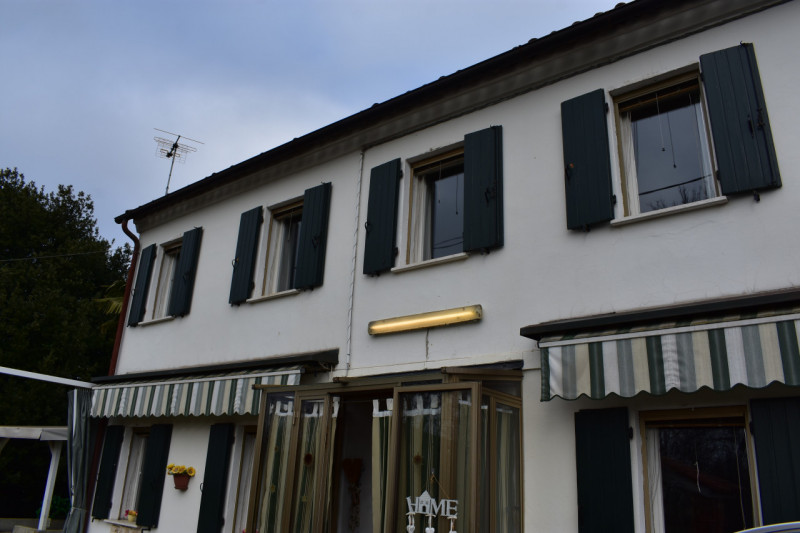 Scopri questa casa singola in esclusiva terratetto situata nelle vicinanze di Terrassa Padovana. ...