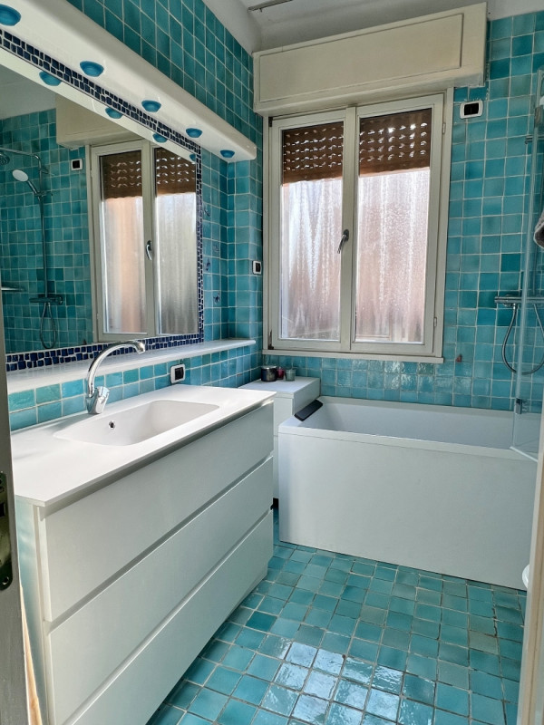 OTTIMO TRICAMERE BISERVIZI CON TAVERNA E GARAGE COLLEGATI, IN VENDITA A VICENZA QUARTIERE PISCINE...