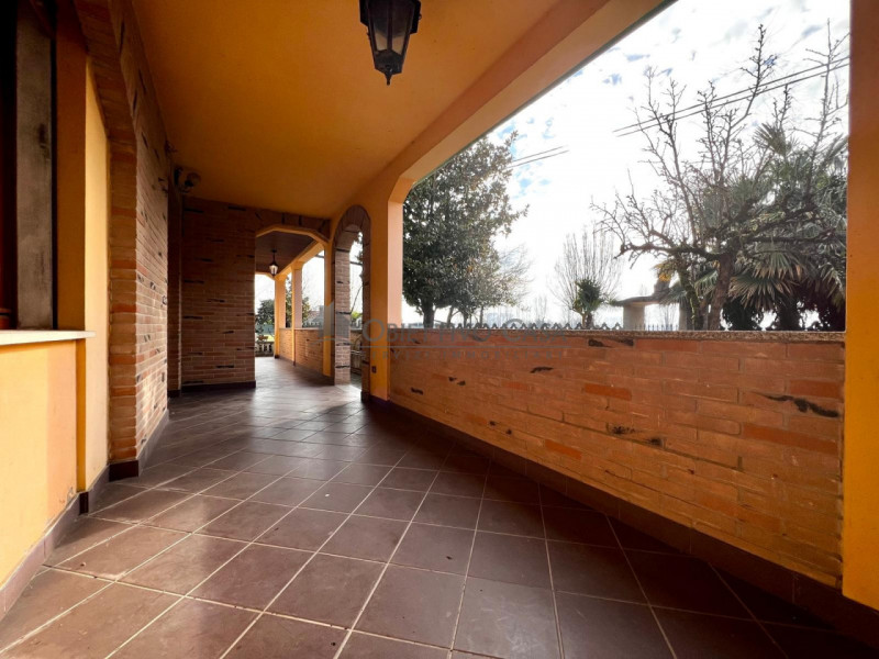 Ampia Porzione di Bifamiliare con 1800mq di Scoperto – Indipendenza e Versatilità 

Se cerchi la ...