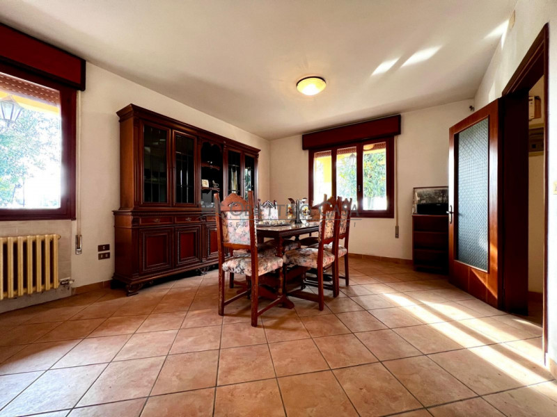 SPS209 - Sant'Angelo di Piove di Sacco - Proponiamo in vendita una porzione di bifamiliare caratt...