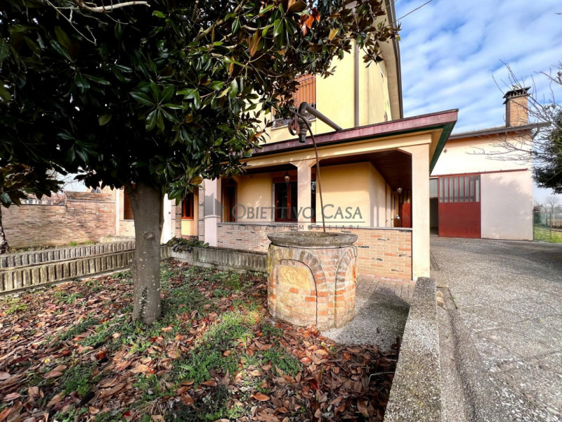 Ampia Porzione di Bifamiliare con 1800mq di Scoperto – Indipendenza e Versatilità 

Se cerchi la ...