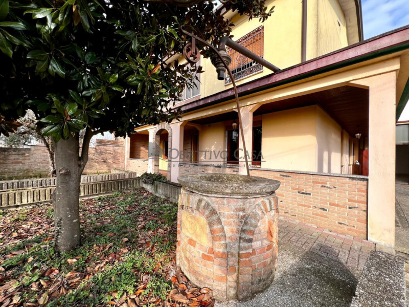 Ampia Porzione di Bifamiliare con 1800mq di Scoperto – Indipendenza e Versatilità 

Se cerchi la ...