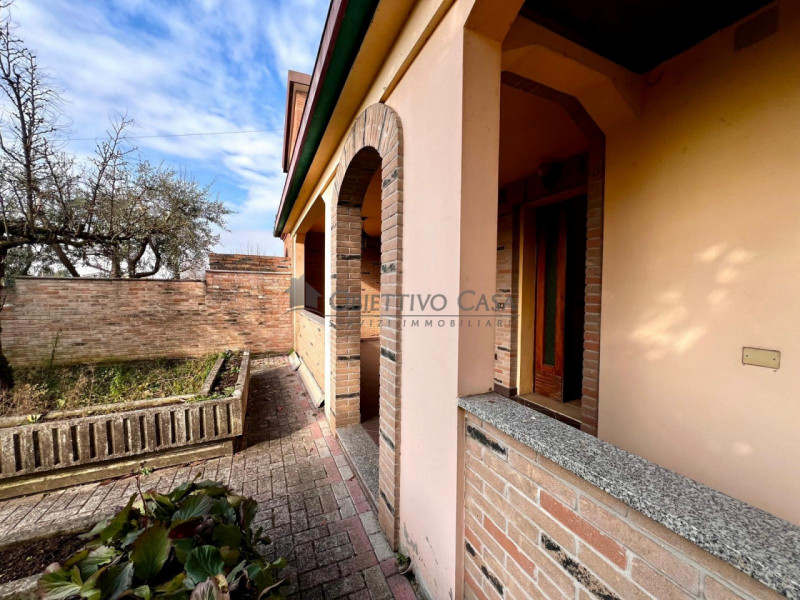 Ampia Porzione di Bifamiliare con 1800mq di Scoperto – Indipendenza e Versatilità 

Se cerchi la ...