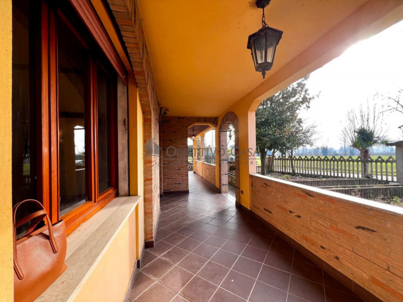 Ampia Porzione di Bifamiliare con 1800mq di Scoperto – Indipendenza e Versatilità 

Se cerchi la ...