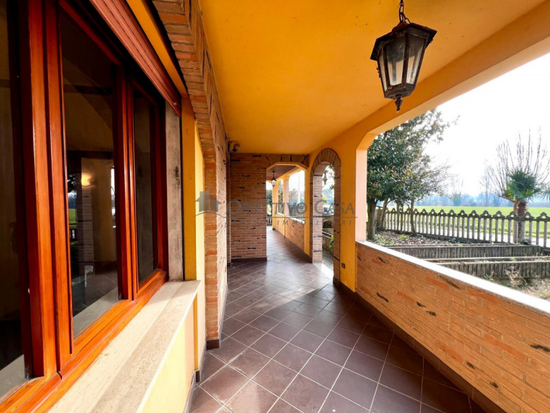 Ampia Porzione di Bifamiliare con 1800mq di Scoperto – Indipendenza e Versatilità 

Se cerchi la ...