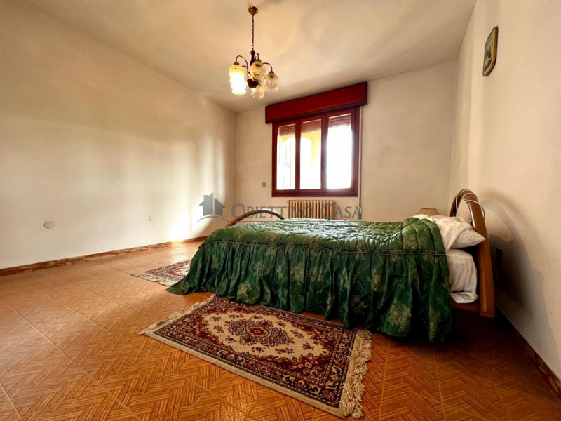 Ampia Porzione di Bifamiliare con 1800mq di Scoperto – Indipendenza e Versatilità 

Se cerchi la ...