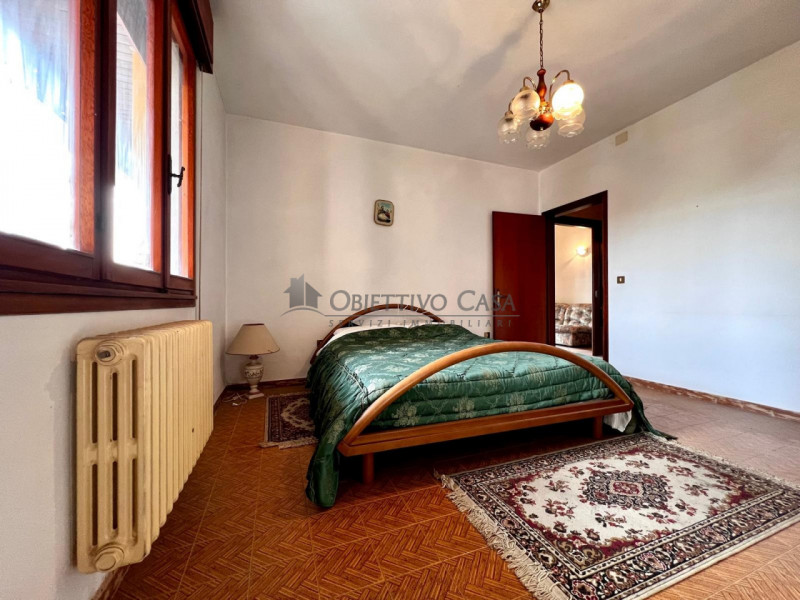 Ampia Porzione di Bifamiliare con 1800mq di Scoperto – Indipendenza e Versatilità 

Se cerchi la ...