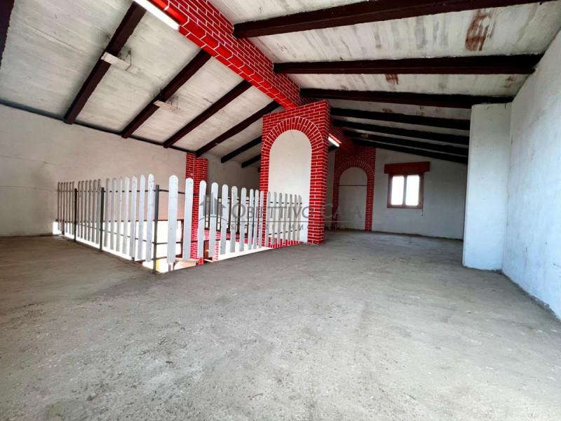 Ampia Porzione di Bifamiliare con 1800mq di Scoperto – Indipendenza e Versatilità 

Se cerchi la ...