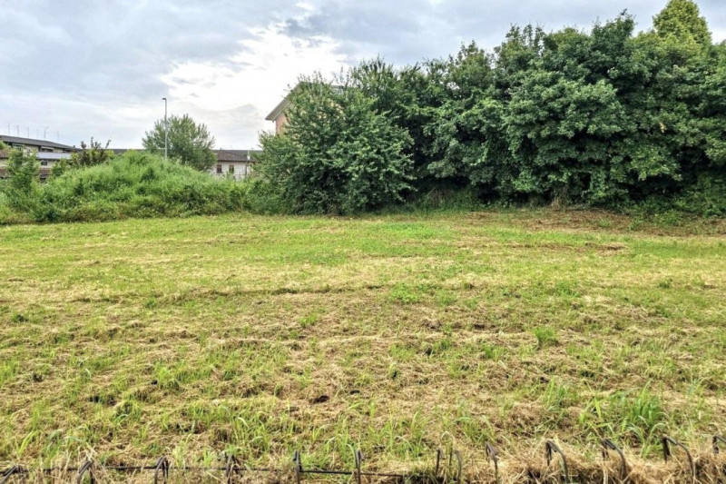 Quest’immobile viene venduto tramite asta online.

Terreno edificabile sito a Sarego (VI), locali...