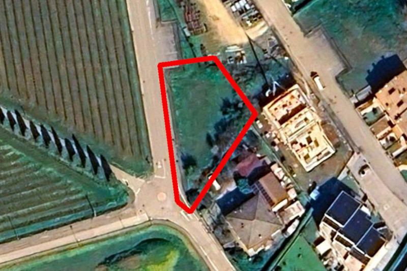 Quest’immobile viene venduto tramite asta online.

Terreno edificabile sito a Sarego (VI), locali...