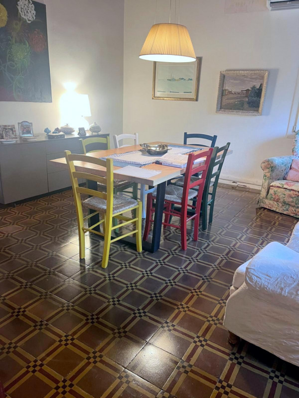 CASA SINGOLA IN CENTRO DI MESTRINO €.435.000 - rif.MG008

Scopri questa splendida casa singola in...