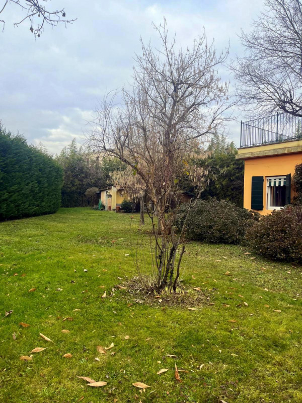 CASA SINGOLA IN CENTRO DI MESTRINO €.435.000 - rif.MG008

Scopri questa splendida casa singola in...