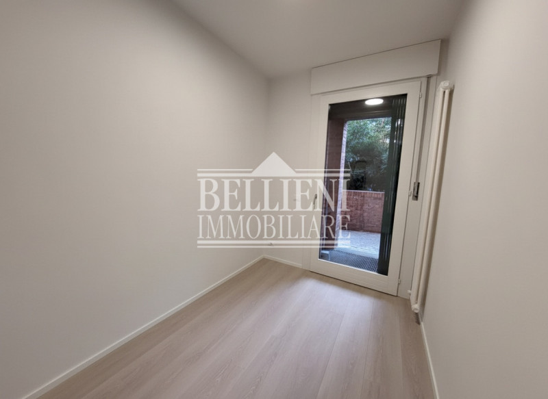 SANT'ANDREA: In contesto residenziale e in palazzo di moderna costruzione, proponiamo in affitto ...