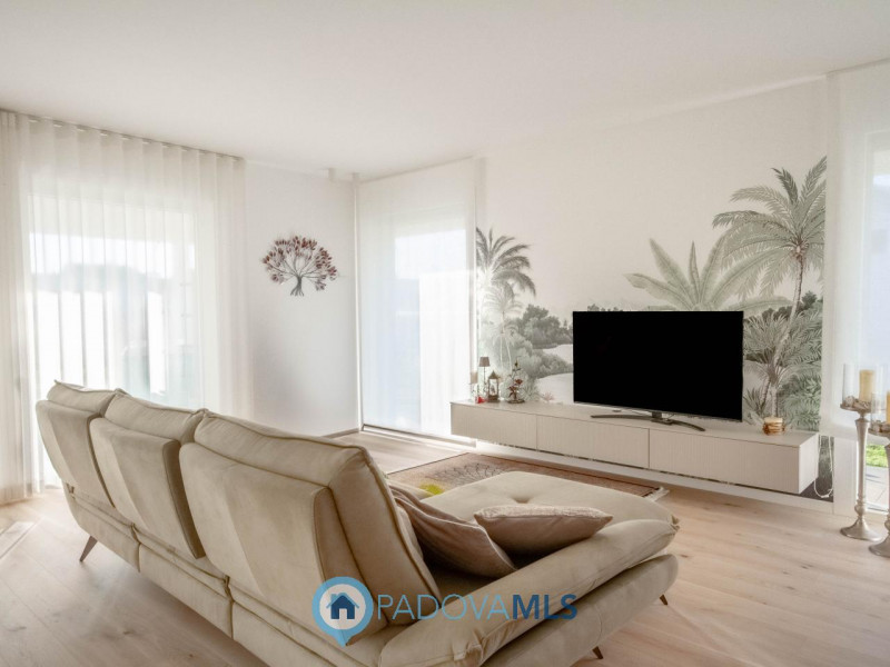 Immobile in esclusiva al Gruppo Padova MLS

Nel cuore del prestigioso quartiere di Borgoricco a P...