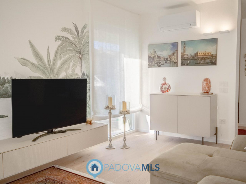 Immobile in esclusiva al Gruppo Padova MLS

Nel cuore del prestigioso quartiere di Borgoricco a P...