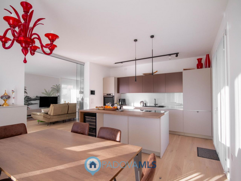 Immobile in esclusiva al Gruppo Padova MLS

Nel cuore del prestigioso quartiere di Borgoricco a P...