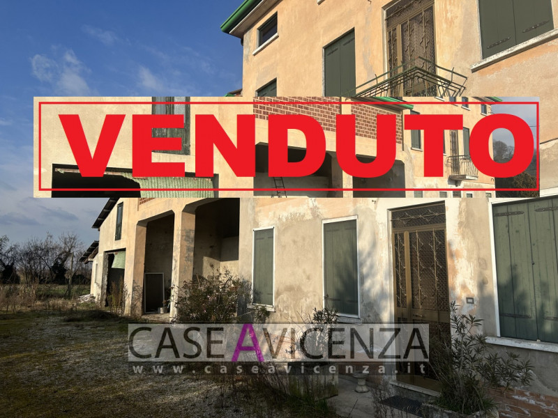 Montegalda - C.E.F.- Venite a Scoprire questa splendida casa singola terratetto situata nel cuore...