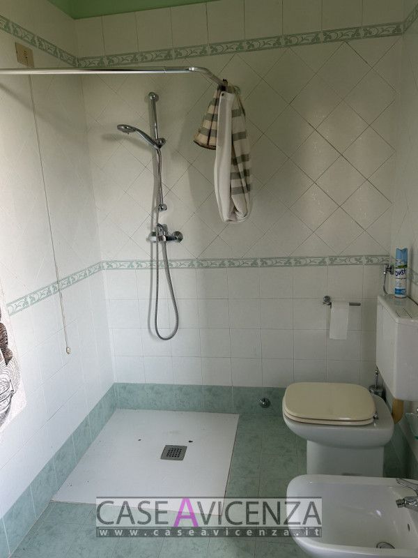 Montegalda - C.E.F.- Venite a Scoprire questa splendida casa singola terratetto situata nel cuore...