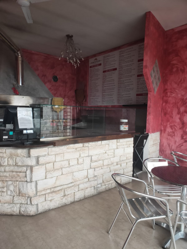 Cedesi attivita' BEN avviata di pizzeria per asporto! Centro Rovigo. Si cede completamente arreda...