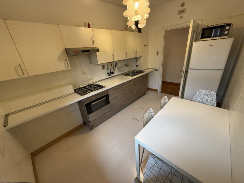 Laterale via Savonarola: Ottima posizione in zona residenziale interna e tranquilla. Contesto con...