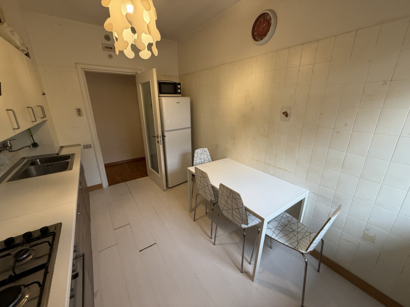 Laterale via Savonarola: Ottima posizione in zona residenziale interna e tranquilla. Contesto con...