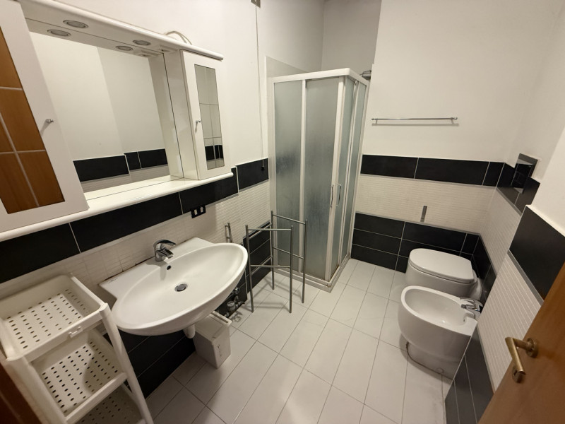 Laterale via Savonarola: Ottima posizione in zona residenziale interna e tranquilla. Contesto con...