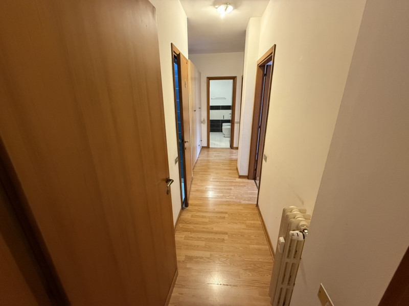 Laterale via Savonarola: Ottima posizione in zona residenziale interna e tranquilla. Contesto con...