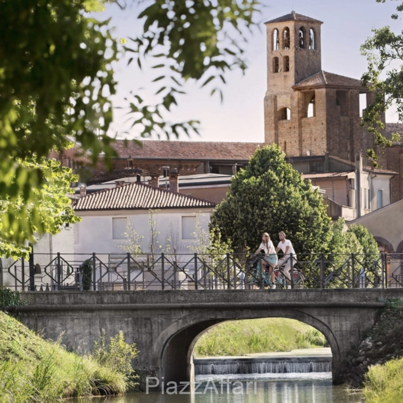 PROSSIMAMENTE ONLINE ! ! ! PRENOTA LA TUA VISITA ! ! ! 

In uno dei quartieri più esclusivi di Pi...