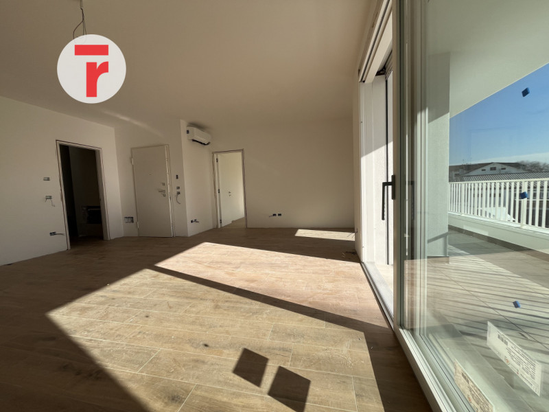 Nel cuore di Limena in posizione centralissima e comoda a tutti i servizi, proponiamo in vendita ...