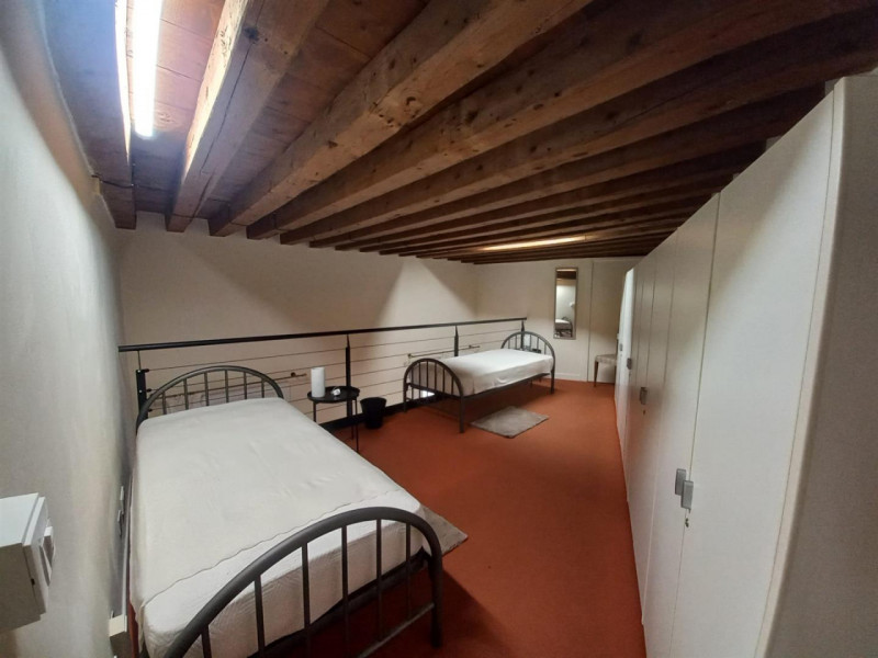 VICENZA-PORTA SANTA CROCE: APPARTAMENTO COMPLETAMENTE ARREDATO, CONTRATTO TRANSITORIO MIN 9 MAX 1...